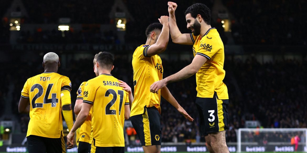 Tottenham told "huge" fee to sign target after claims Levy had bid £30m