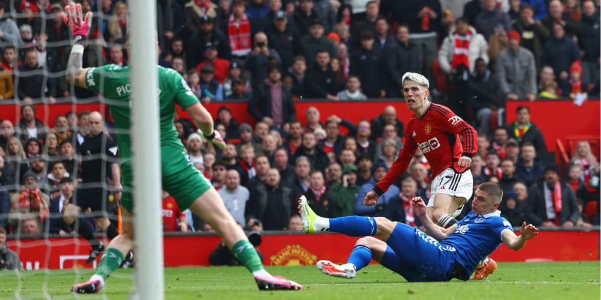 Man Utd star who won 100% duels was as good as Garnacho vs Everton